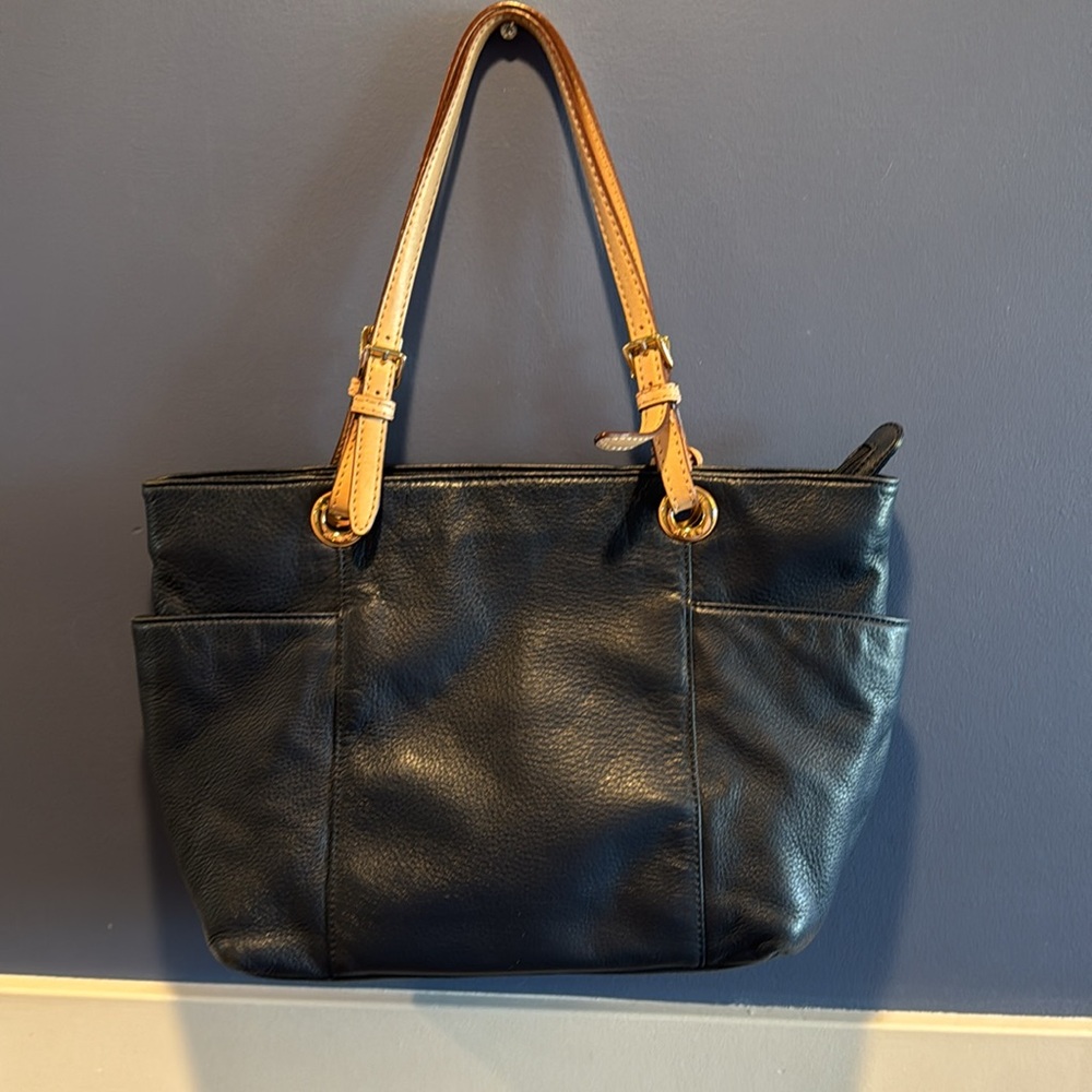 Michael Kors Small Tote Bag navy blue with tan straps - Picture 4 of 13